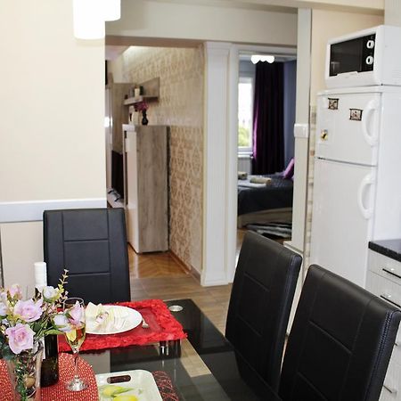 Kristi Lux Apartment Center Free Parking Fast Wifi Belgrado Exterior foto