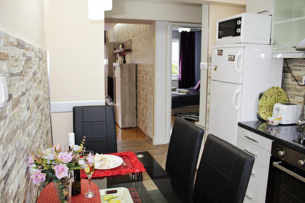 Kristi Lux Apartment Center Free Parking Fast Wifi Belgrado Exterior foto