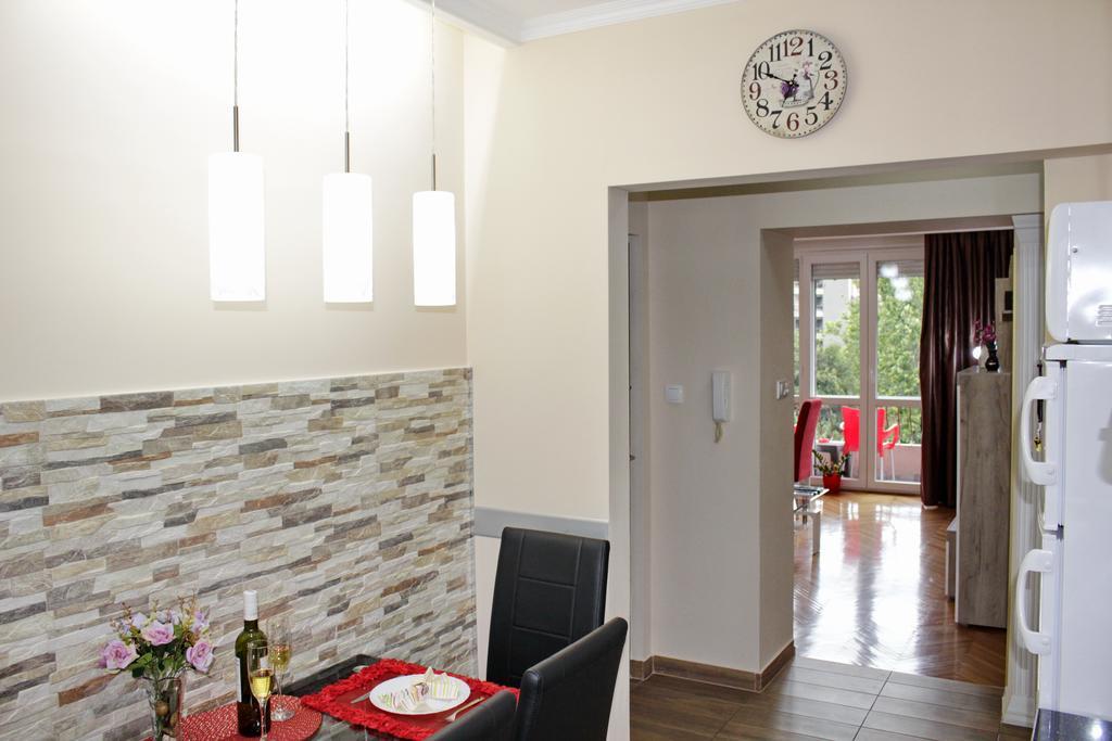 Kristi Lux Apartment Center Free Parking Fast Wifi Belgrado Exterior foto
