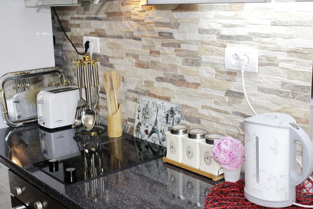 Kristi Lux Apartment Center Free Parking Fast Wifi Belgrado Exterior foto