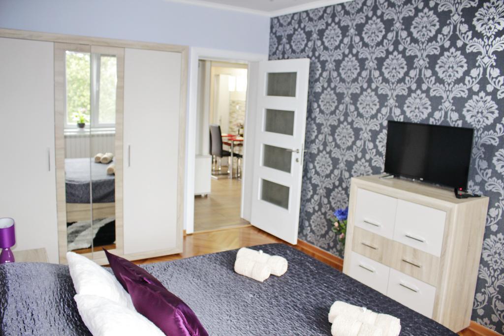 Kristi Lux Apartment Center Free Parking Fast Wifi Belgrado Exterior foto
